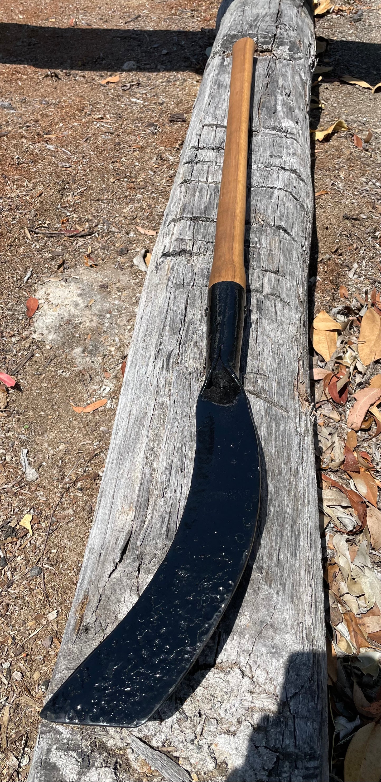 RA061 Reconditioned Brush Hook with spotted gum handle