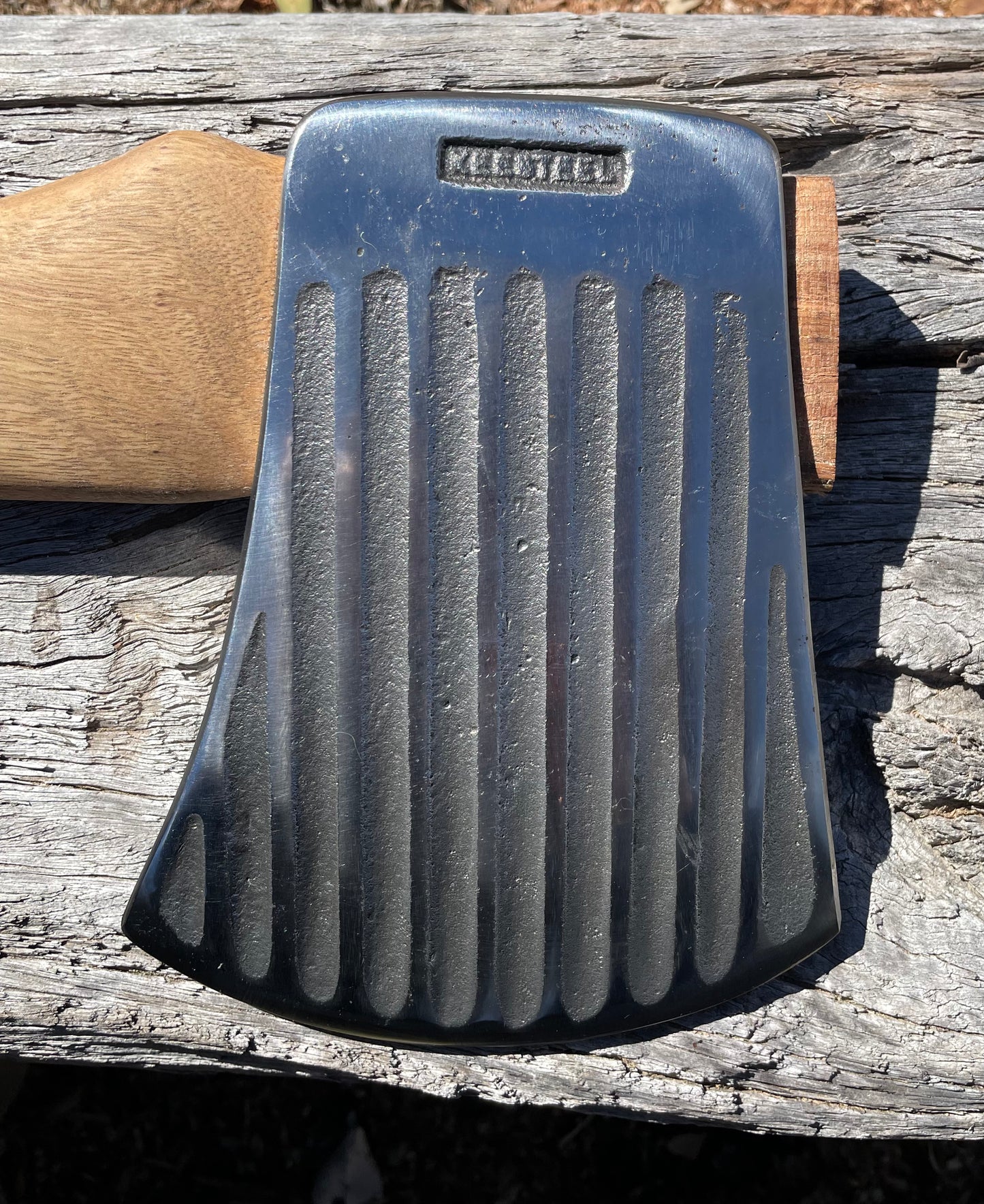 RA051 Reconditioned Keesteel Washboard 800mm spotted gum handle