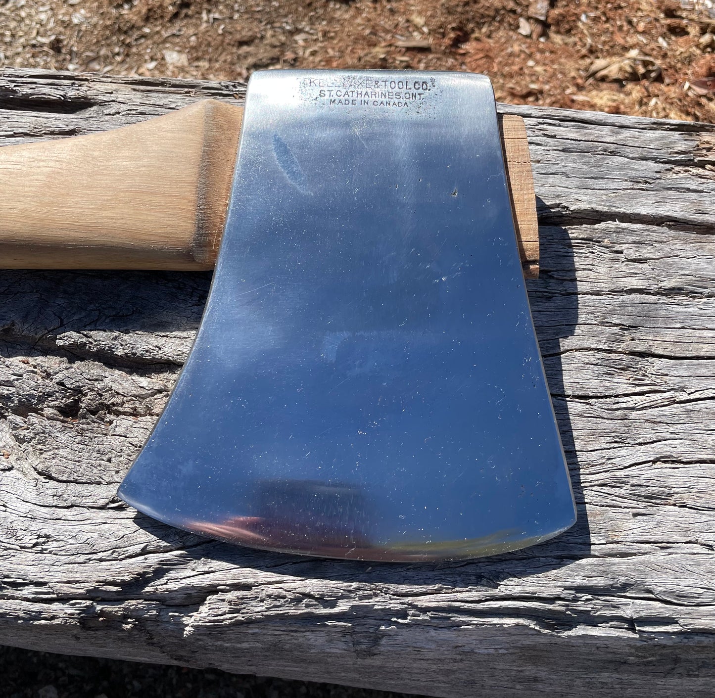 RA058 Reconditioned Kelly st Catharines Canada Tasmanian Pattern axe with 800mm spotted gum handle