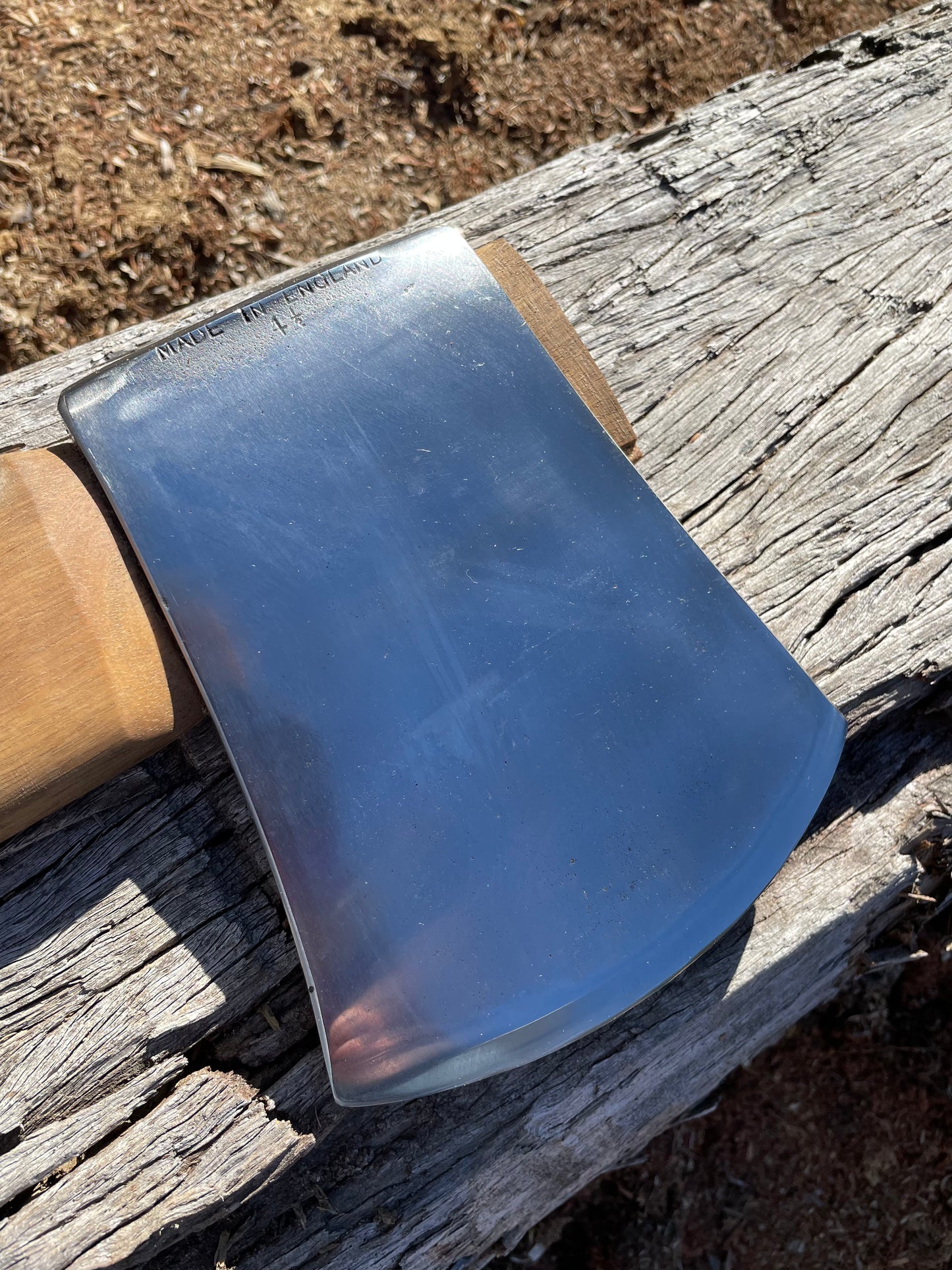 RA059 Reconditioned Kelly Dandenong Made in England Tasmanian Pattern axe with 800mm spotted gum handle