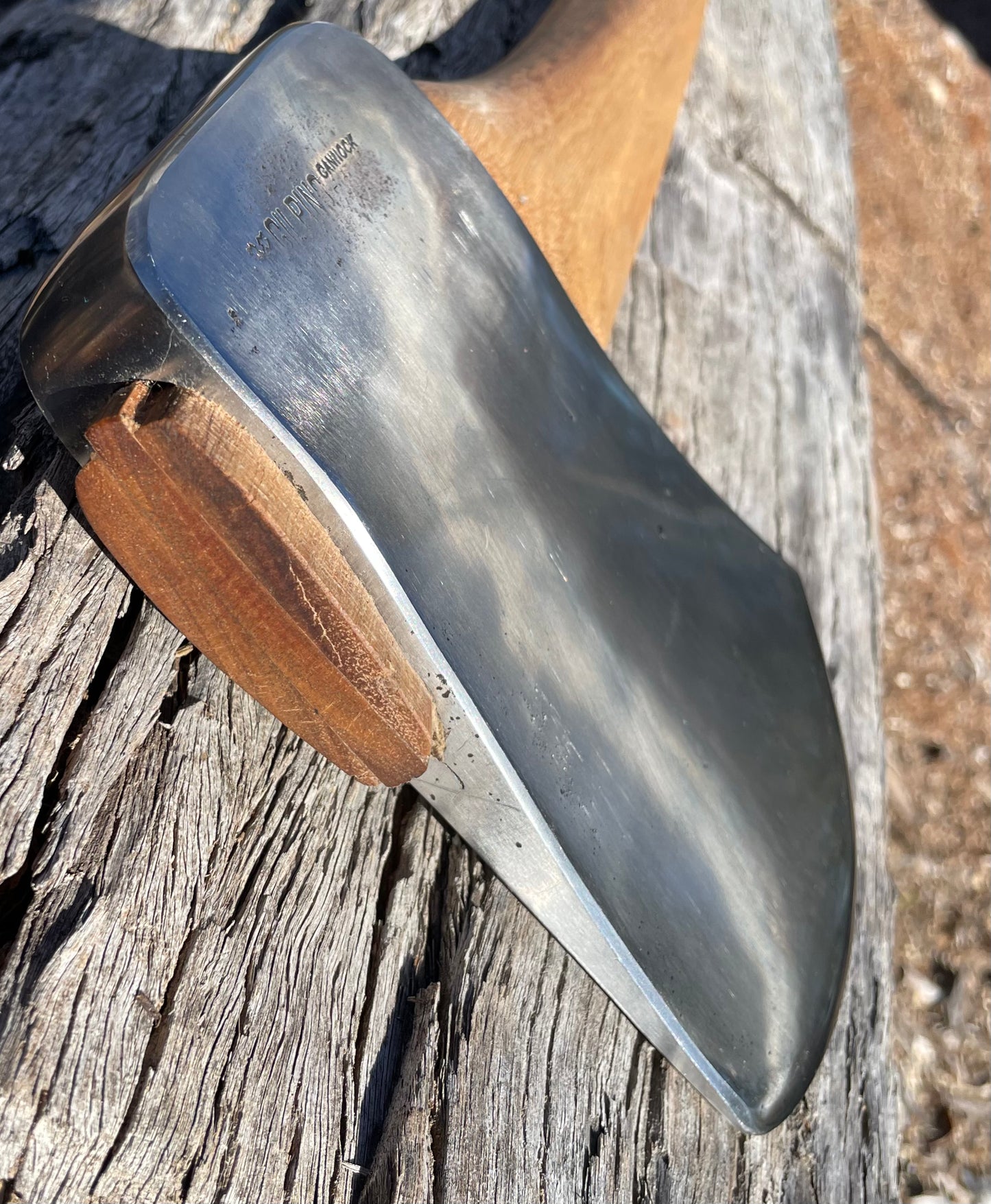 RA055 Reconditioned Gilpin Cannock 4lb axe with 800mm spotted gum handle