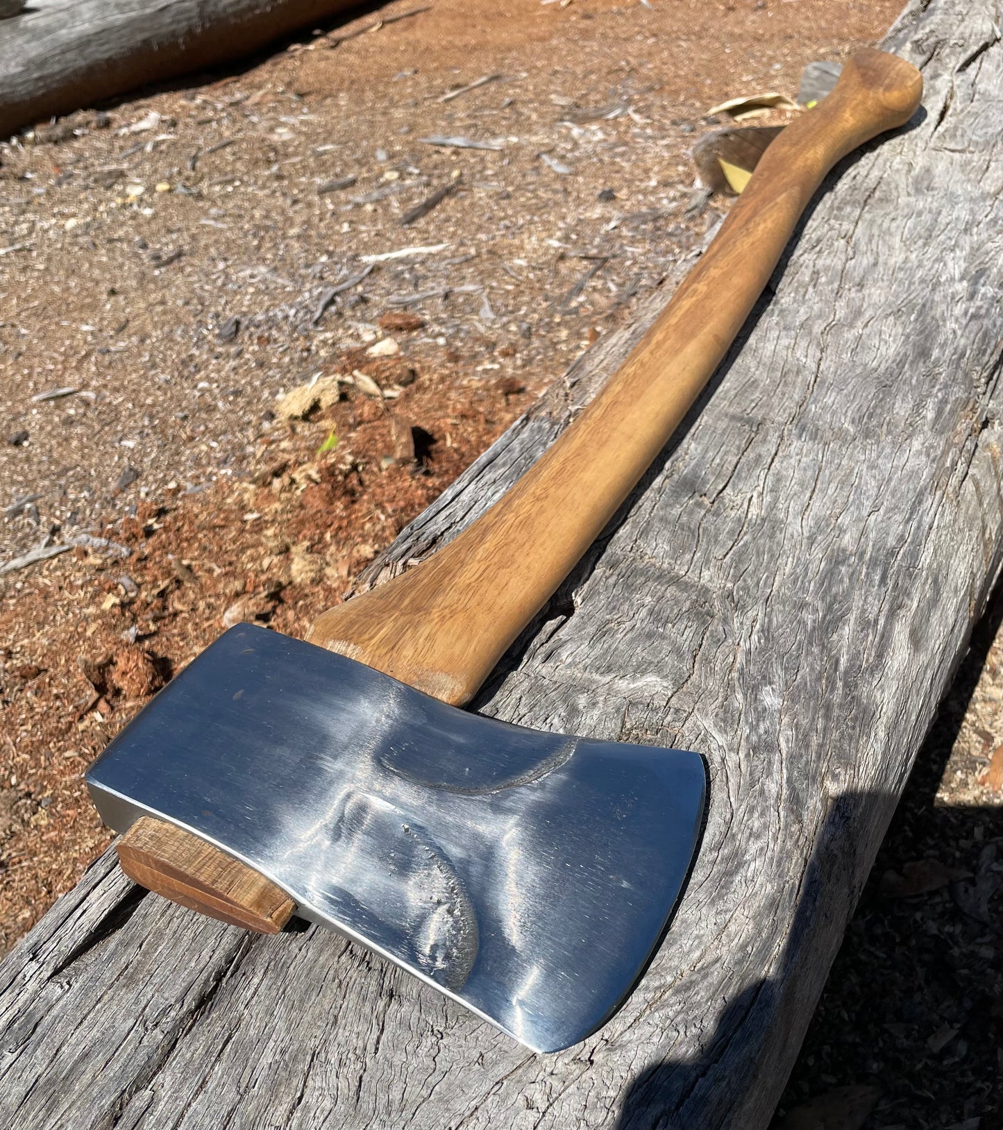 RA053 Reconditioned Kelly Charleston axe with 800mm spotted gum handle