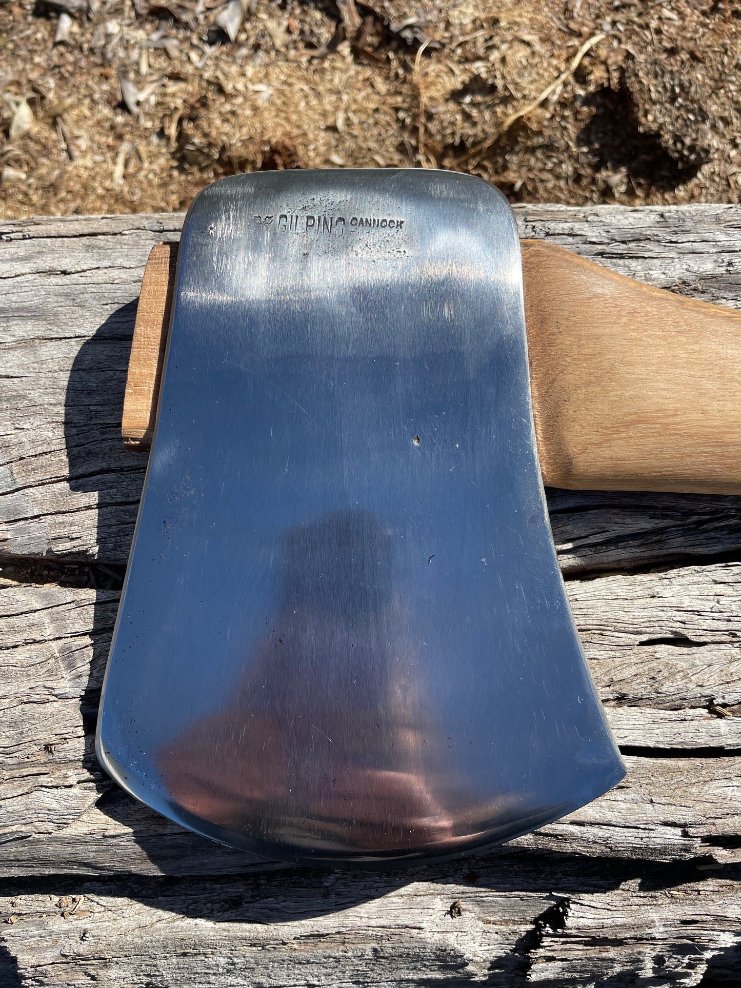 RA055 Reconditioned Gilpin Cannock 4lb axe with 800mm spotted gum handle