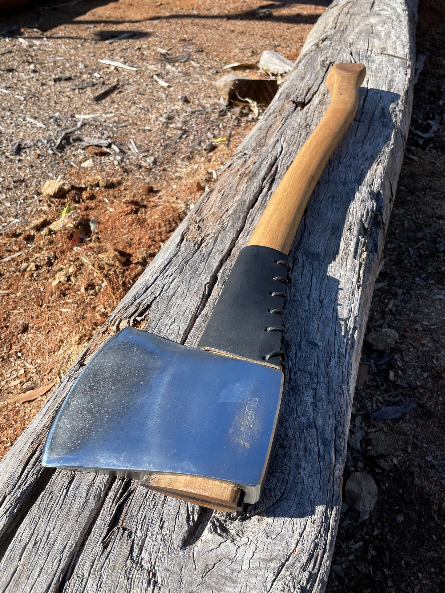 RA056 Reconditioned Collins Super USA 4lb axe with 800mm spotted gum handle