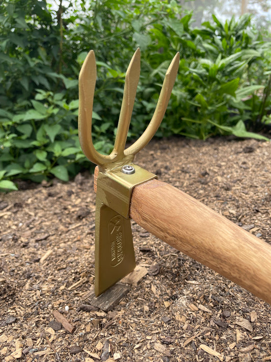 Garden Hoe / Fork Hand Tool - gold zinc finish