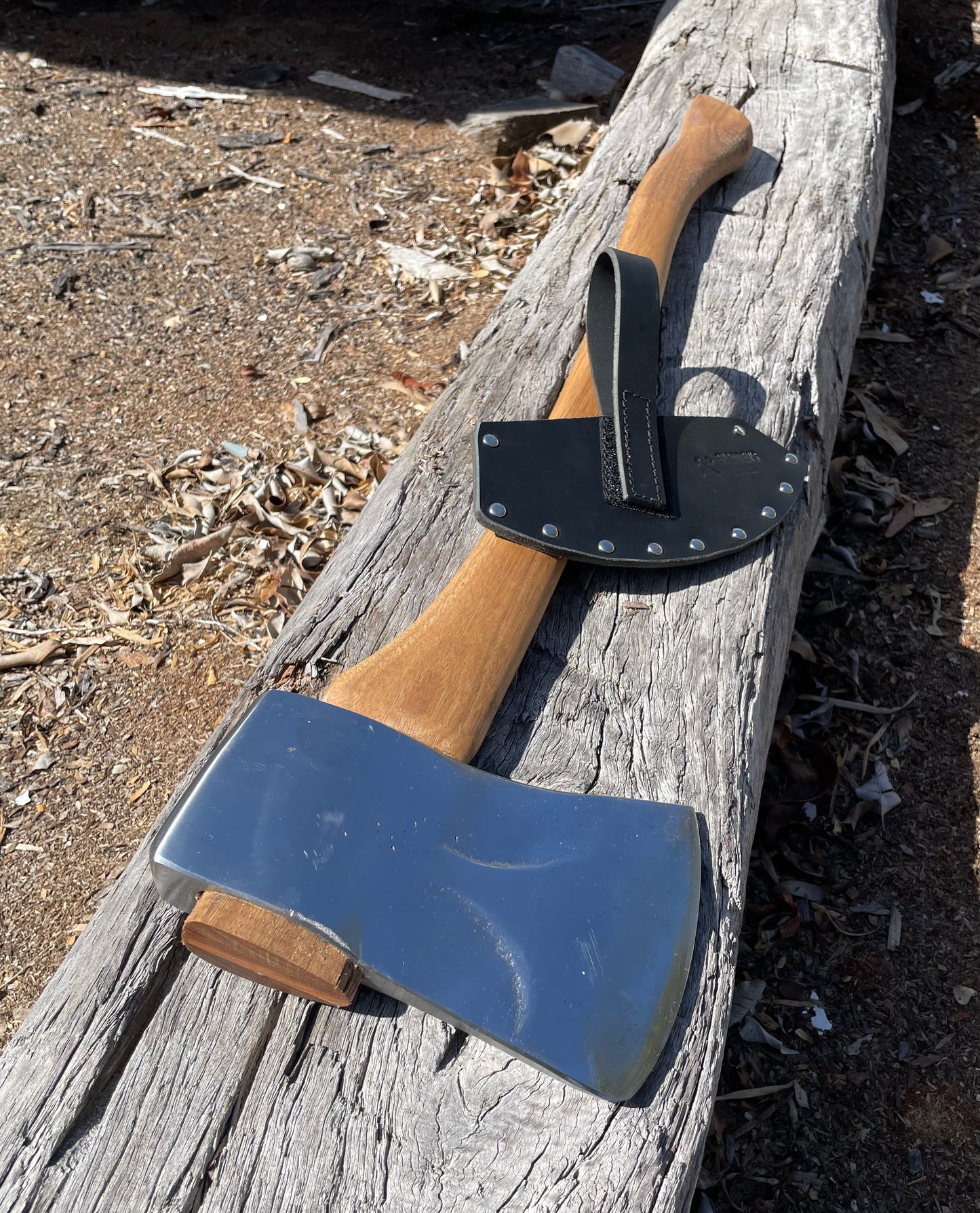 RA108 Reconditioned Kelly Charleston axe with 800mm spotted gum handle