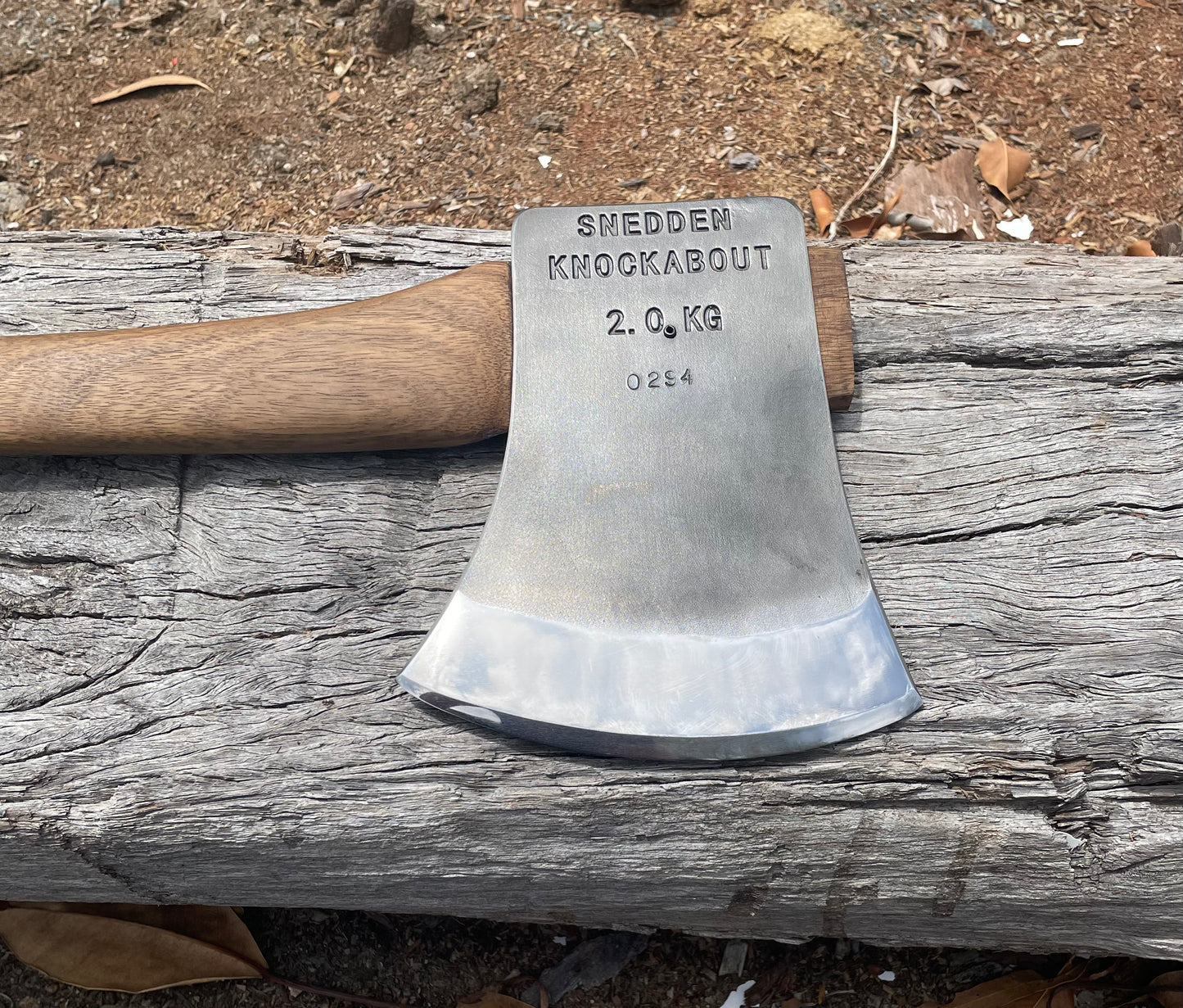 Series 3 Knockabout Axe with 700mm spotted gum handle 2.1kg. including leather cover