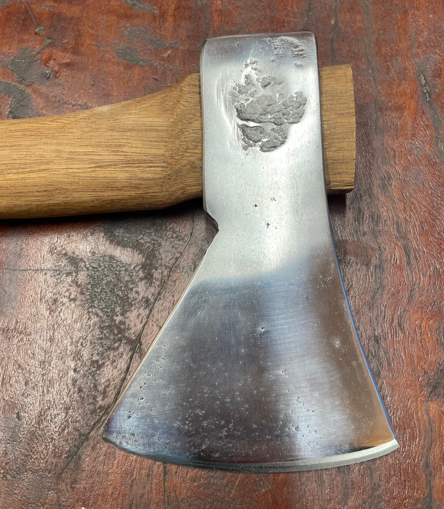 RA078 Reconditioned European hatchet with 370mm spotted gum handle