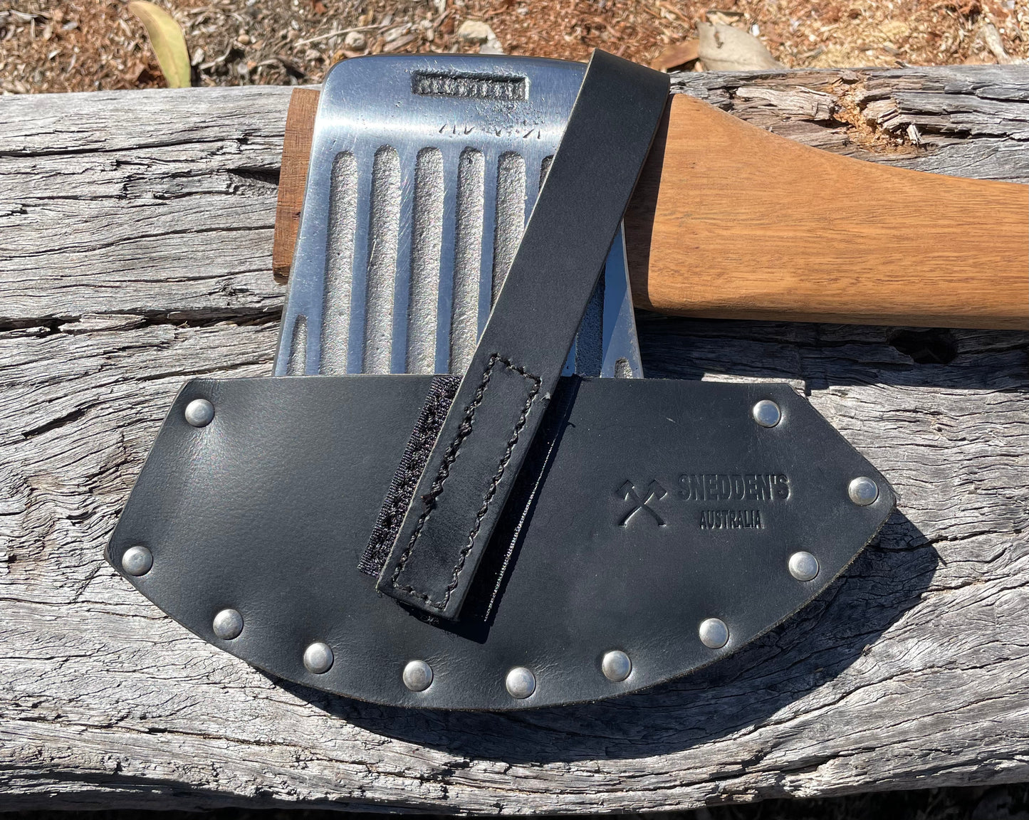 RA051 Reconditioned Keesteel Washboard  800mm spotted gum handle