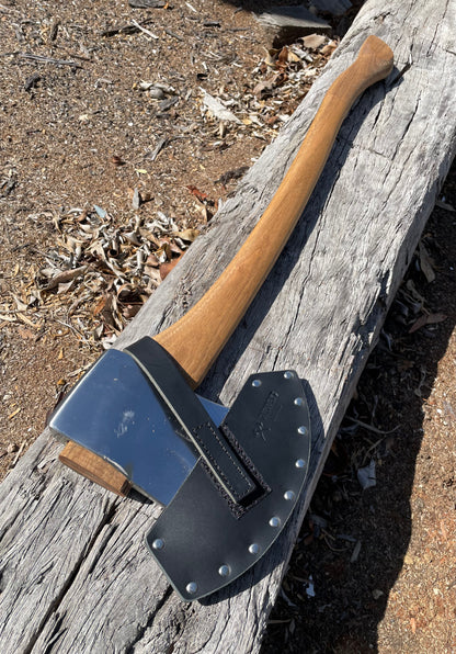 RA108 Reconditioned Kelly Charleston axe with 800mm spotted gum handle
