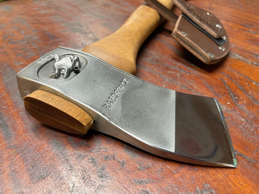 Poisoning Axe (Tordon) Handcrafted  51cm spotted gum handle and leather sheath.