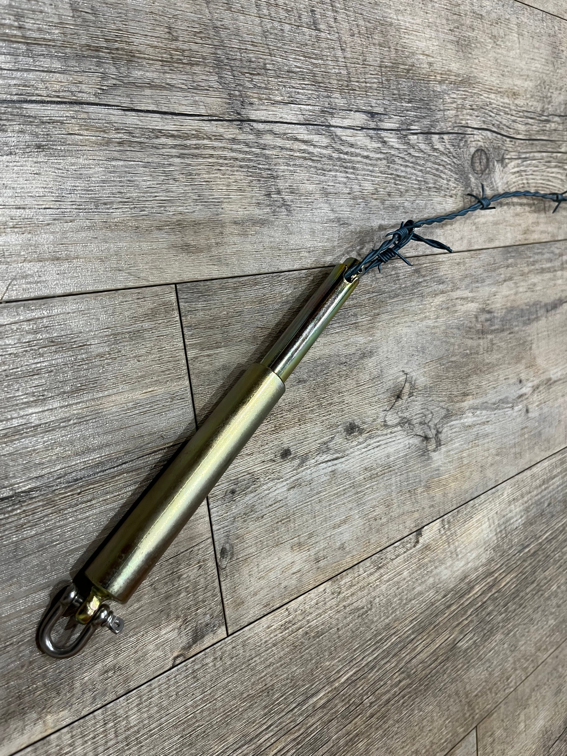 Pull Invention Tractor Pull Wire Handler – Sneddens Fencing Products