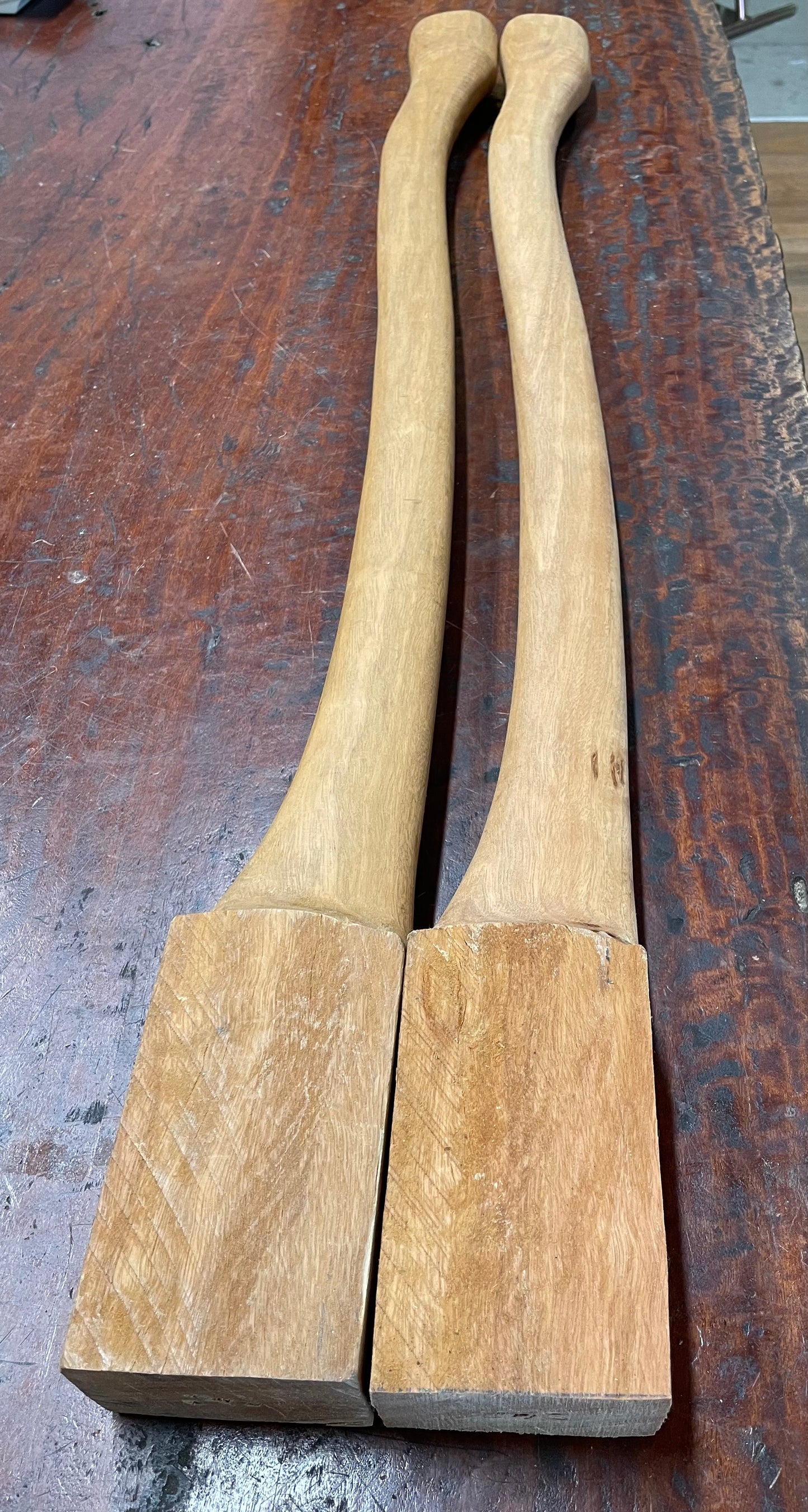 Axe handle. spotted gum 810mm. MAKE YOUR OWN EYE - unfinished