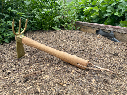 Garden Hoe / Fork Hand Tool - gold zinc finish